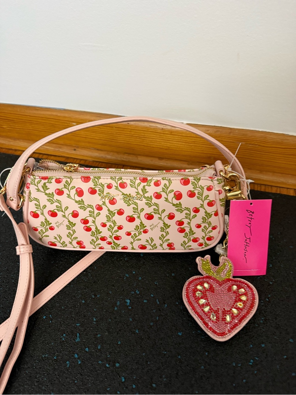 NWT Betsy Johnson tomato print mini Crossbody with purse charm - Picture 6 of 9